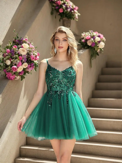 Mini Cocktail Dress Sequin Appliques V-Neck Backless Spaghetti Strap Gowns Pleated Tulle A-Line Homecoming Dresses