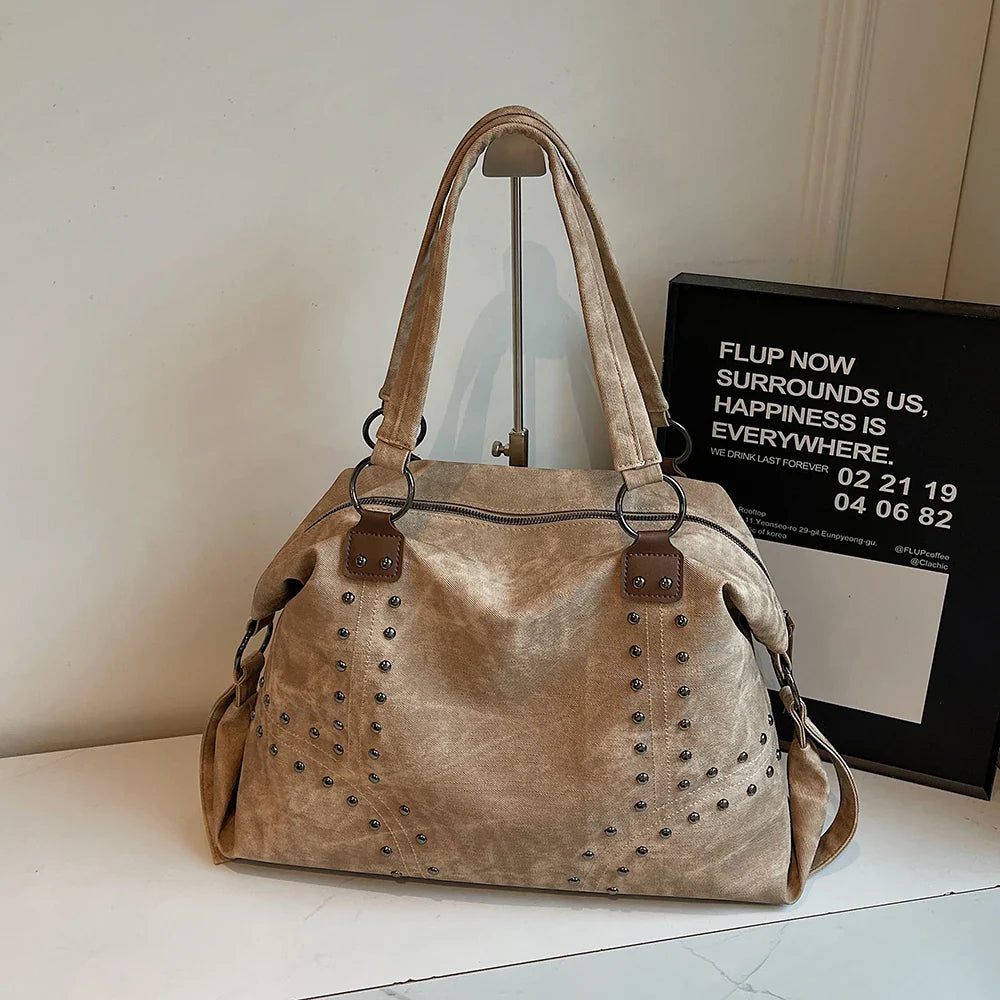 Autumn/Winter Retro Commuter Single Shoulder Bag for Women 2025 New Rivet Tote Bag Large Capacity Travel Handbag