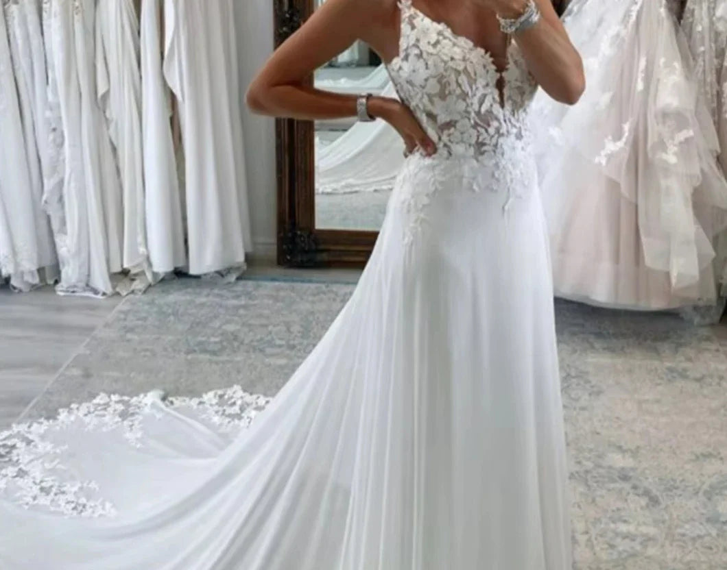Boho Wedding Dresses V-Neck Lace Appliques A-Line Spaghetti Straps Customized Court Train Bridal Gown Vestido De Novia