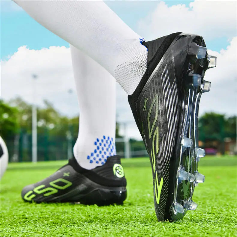 Men's High-Quality Non-Slip Football Boots High-Top Soccer Shoes Grass Cleats Futsal Sneakers for Indoor And Outdoor Matches
