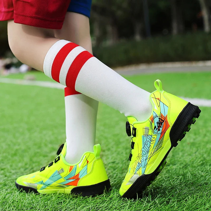 Children's Soccer Shoes Kids Sneakers Non-slip Boys Girls Football Boots Outdoor Ultralight Soccer Trainers Leather Futsal Shoes