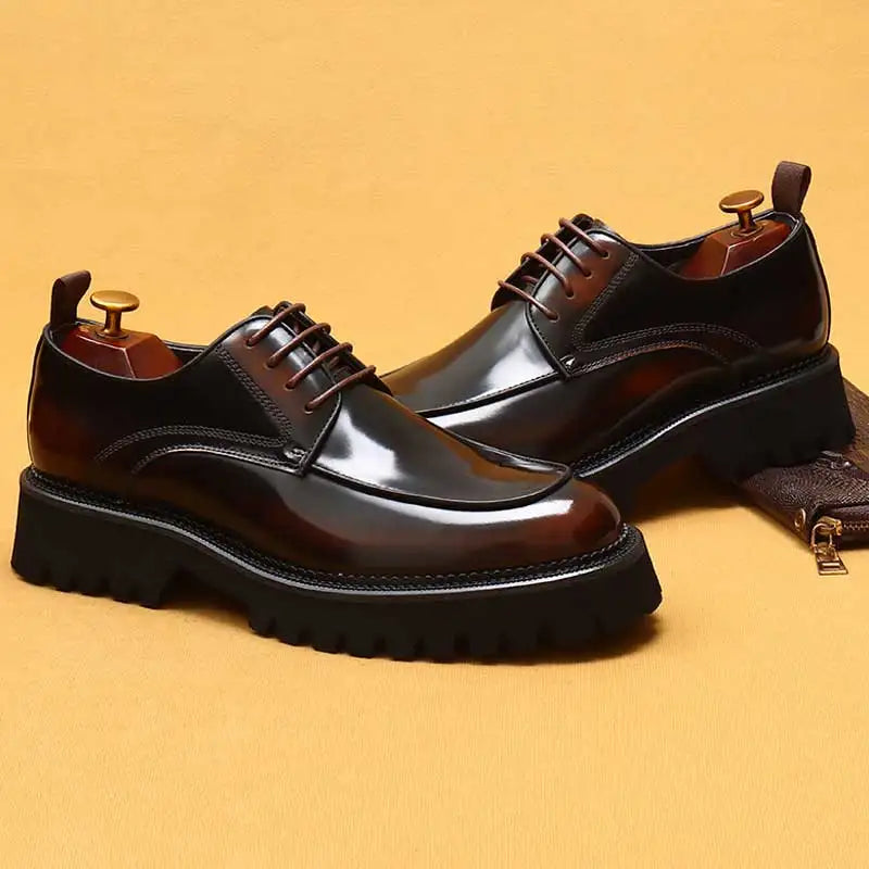 sapatos sociais masculinos de couro com sola grossa bico redondo de couro brilhante sapatos sociais de negócios de couro de vaca encerado com cadarço estilo britânico