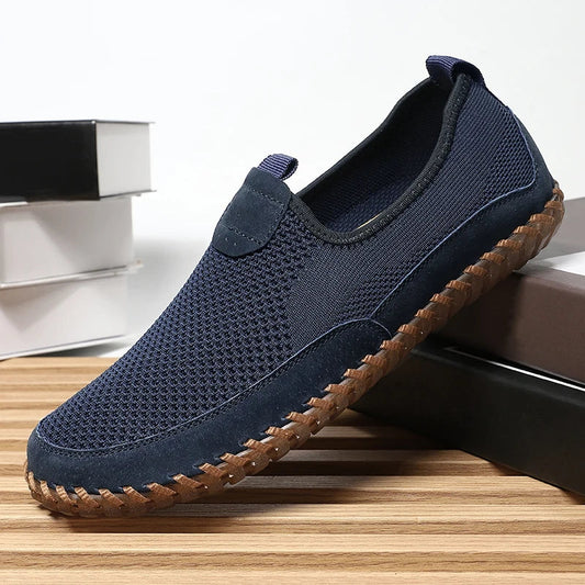 Breathable Men Casual Shoes Lightweight Outdoor Male Walking Shoes Anti-slip Men's Sneakers Slip on Flats Vulcanized Shoes 2025