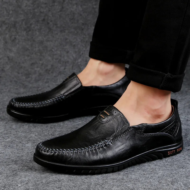 Men's Comfortable Soft-Soled Slip-On Loafers Versatile Casual Business Formal Leather Shoes