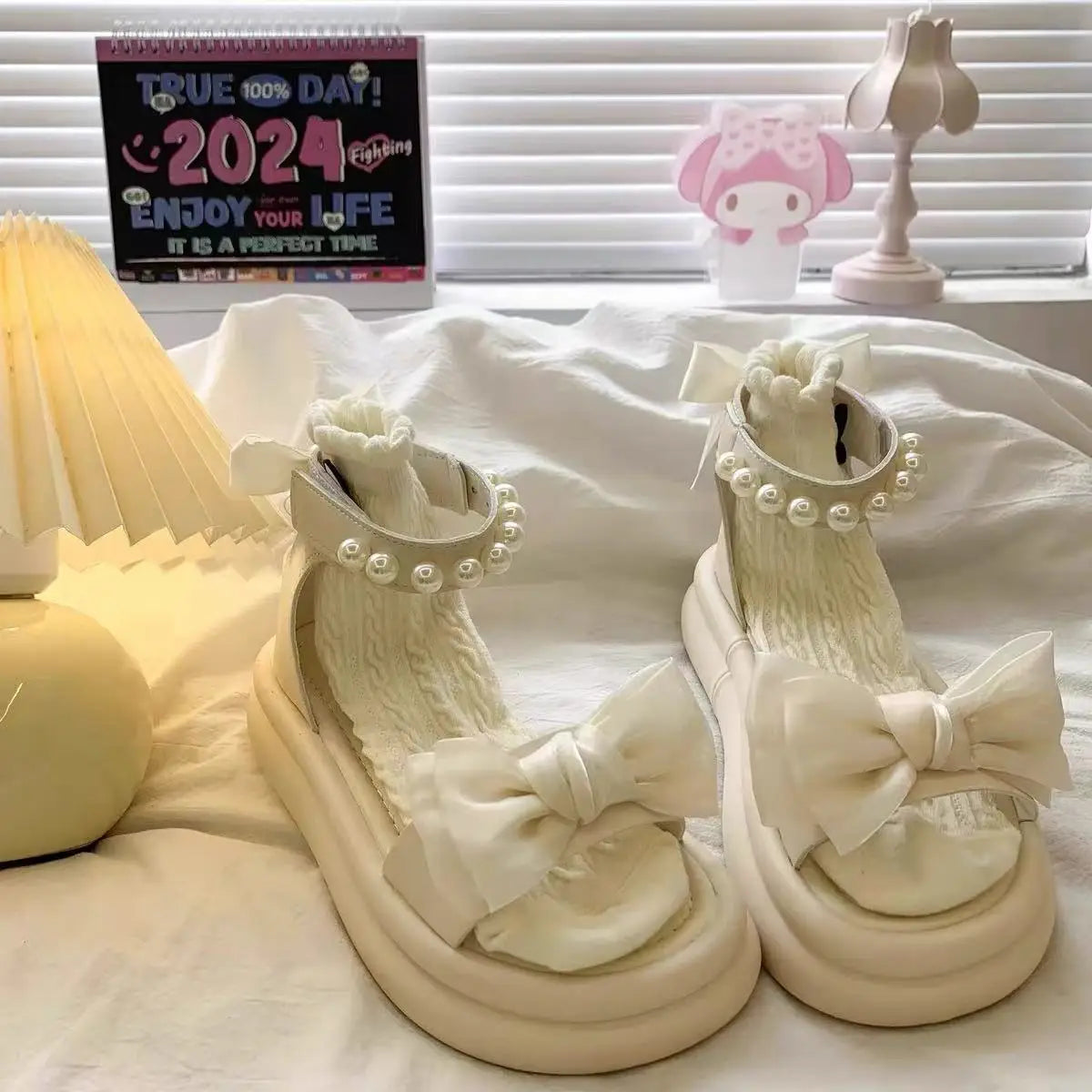 Girls Sandals Pearl Bow Princess Shoes 2026 Summer New Children's Beach Shoes Girls Soft Sole Sandals