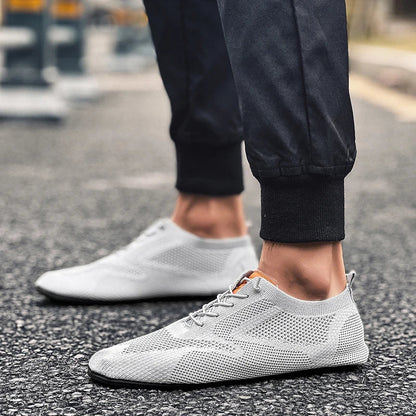 Sapatos Masculinos de Verão em Malha, Sapatilhas Planas para Uso Exterior, Sapatos de Caminhada de Alta Qualidade, Confortáveis, com Cadarço, Respiráveis, Antiderrapantes, Casuais