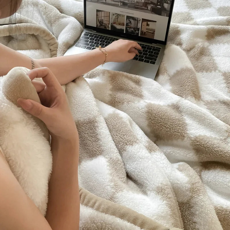New Shumian velvet thickened warm coral velvet blanket, milk velvet long velvet light luxury blanket blanket