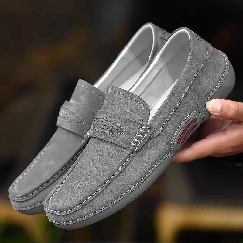 mocassin for men 2022 luxury brand Fashion Men Sneakers Suede Leather trend Men Loafers Slip-On Golf shoes Driving shoes Zapatos