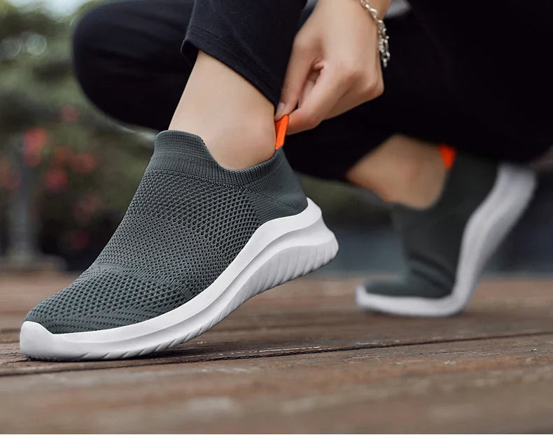 Unisex Men Women Casual Shoes Soft Sole Slip-On Sneakers Men Women Running Shoes Women Lightweight Loafers Walking Male Footwear