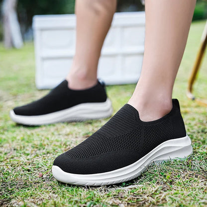 Men's Vulcanized Shoes Fashion Breathable Outdoor Mesh Casual Sneakers Lightweight Comfortable Men Tenis Masculino Walking Shoes