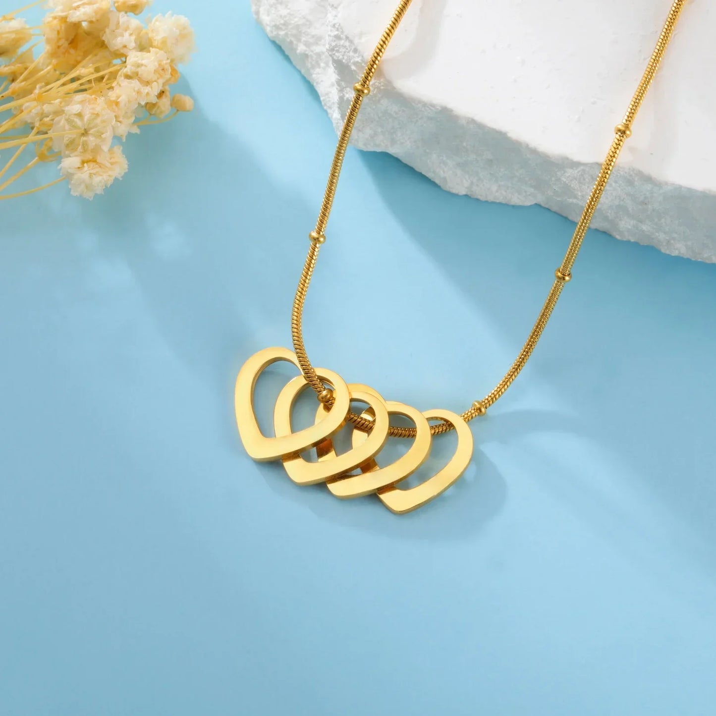 Family Name Necklace With 1-4 Hearts for Mother Custom Mother's Day and Valentine's Day Gift