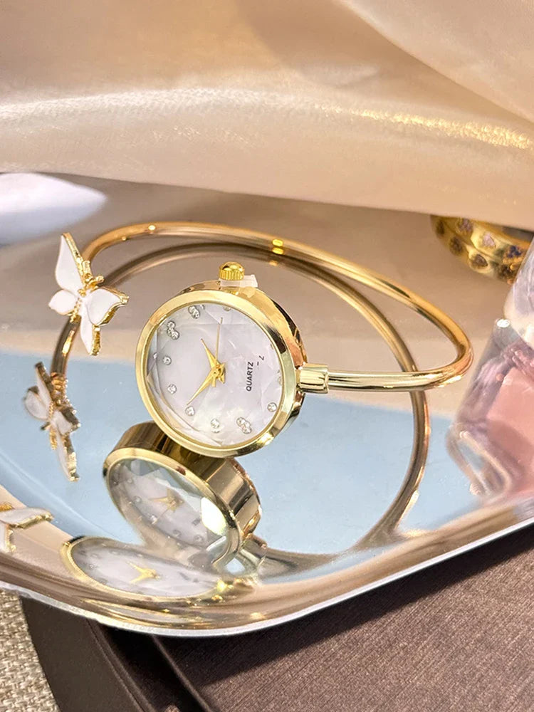 Romantic Butterfly Open Bracelet Luxury Fashion Ladies Quartz Watch Elegant Simple Wristwatch New Model Bestseller