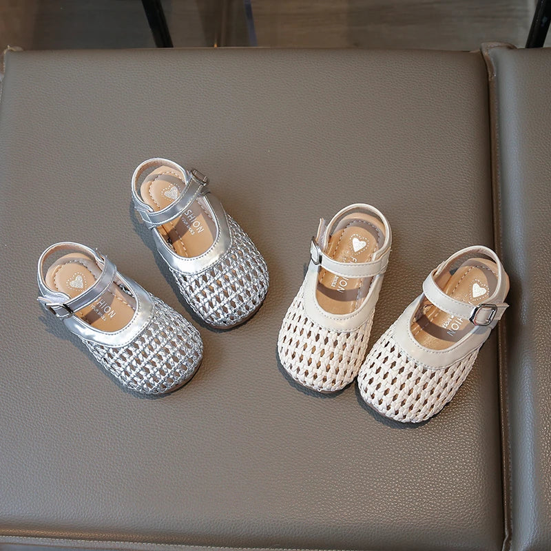 Little Girl Sandal Summer Beach Versatile Kids Princess Half Sandals Fashion Woven Style Children Causal Hollow-out Flat Shoes