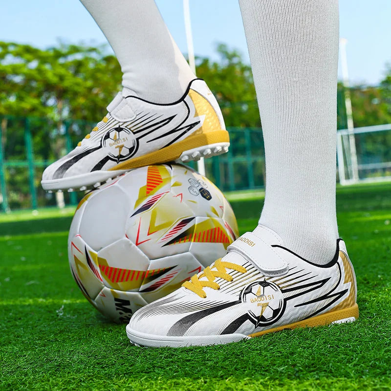 Kids Football Shoes Turf Soccer Cleats Non Slip Lightweight Training Sneakers Indoor Outdoor Futsal Boots Breathable Boys Girls