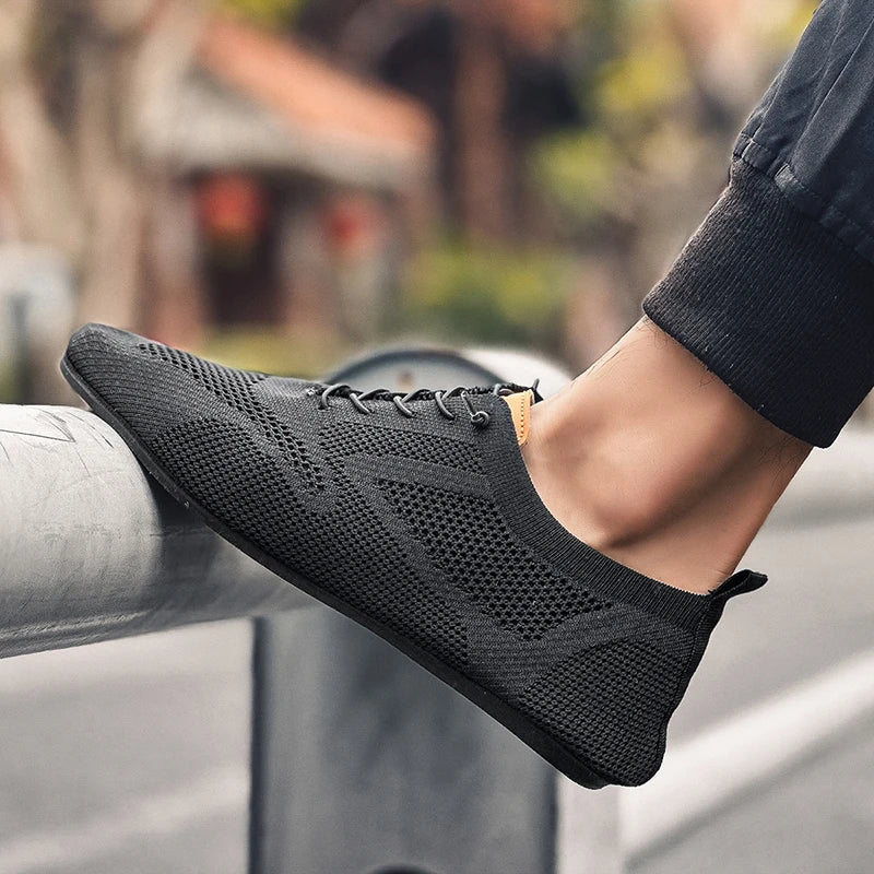 Sapatos Masculinos de Verão em Malha, Sapatilhas Planas para Uso Exterior, Sapatos de Caminhada de Alta Qualidade, Confortáveis, com Cadarço, Respiráveis, Antiderrapantes, Casuais