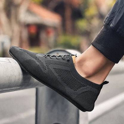 Sapatos Masculinos de Verão em Malha, Sapatilhas Planas para Uso Exterior, Sapatos de Caminhada de Alta Qualidade, Confortáveis, com Cadarço, Respiráveis, Antiderrapantes, Casuais