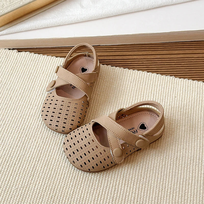 Summer New Kids Mary Jane Sandals Hollow-out Breathable Girls Causal Flat Shoes Non-slip School Children Fashion Retro Sandals