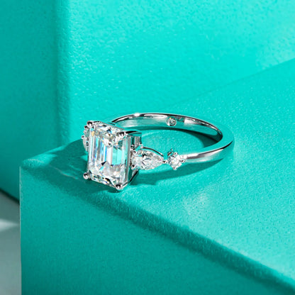 3ct D Color Emerald Cut Moissanite & 0.3ct Pear Cut Engagement Ring 18K Gold Plated Ideal for Weddings Women's Gifts