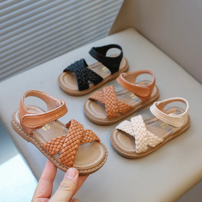 Toddlers Girls Sandals Kids Princess Beach Shoes 2026 Brand New Cross Tied Weave Style Fashion Children Summer Sandals Soft Cute