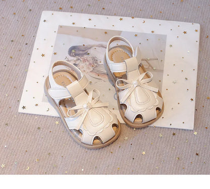 Girls Summer Sandals Toe-covered Anti-kick 2025 Brand New Children Flat Sandals Princess INS Hot Trend Toddler Clog Shoes I03055