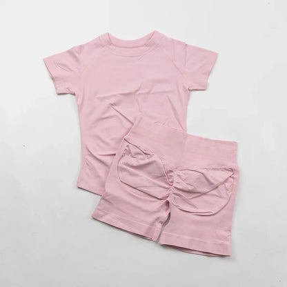 Seamless Yoga Set Fitted Workout Clothes Woman Gym Wear Short Sleeve Top Shirt Scrunch Booty Gym Shorts 2 Piece Sports Suits