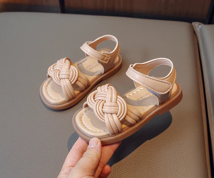 Children Fashion Girls Sandals Casual Weave Breatheable 2023 New Summer Beach Shoes Princess Flats Hook & Loop Chic Kids Korean