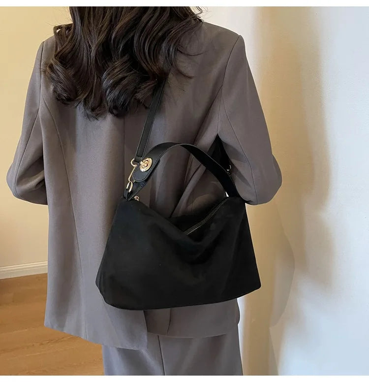 Korean suede bucket bag, women's casual commuting shoulder tote bag, autumn/winter 2025 new underarm set bag