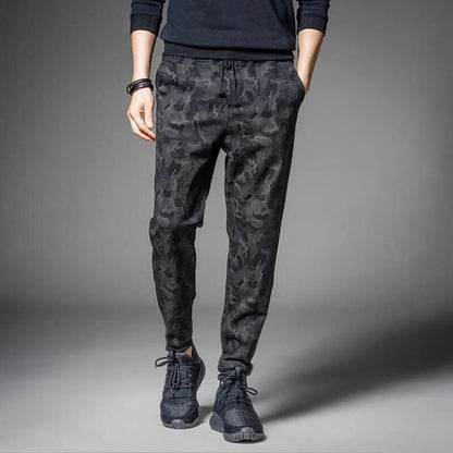 2025 new Running Sweatpants Men Camouflage Elasticity Cargo Pants Drawstring Multi Pockets Bottoms Casual Jogger Trousers M-5XL