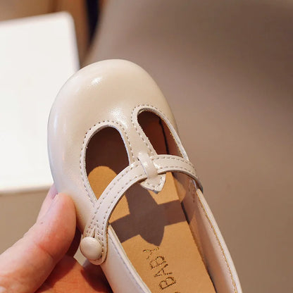 2025 new style soft soled leather shoes for little girls, fashionable and versatile princess shoes, children's college style