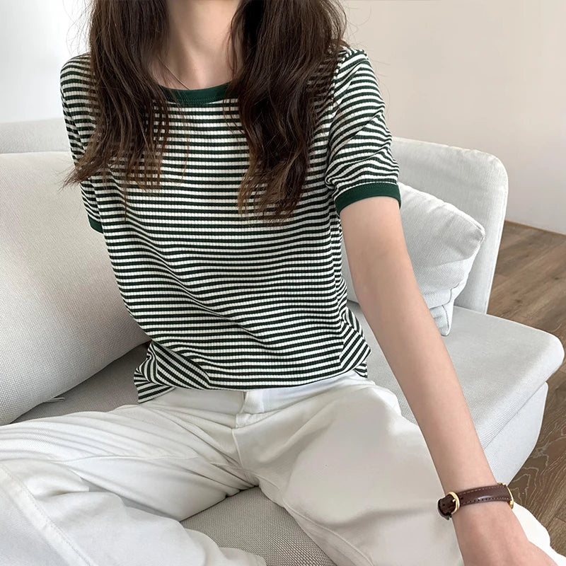 Striped Short Sleeve T-shirt Women's Summer New Korean Version Loose Retro Contrast Slim Round Neck Top Women's Fashion Casual