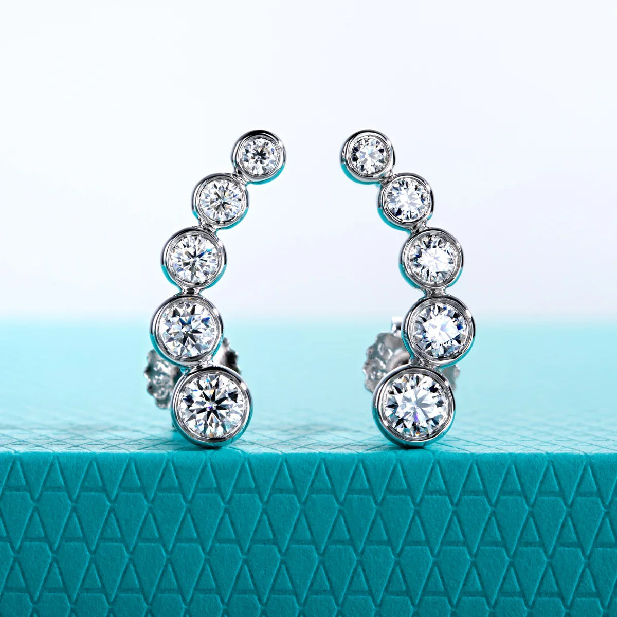 0.82cttw Moissanite Stud Earrings 925 Sterling Silver Gold Plated Classic Bezel Smile Earrings for Women Jewelry Gifts