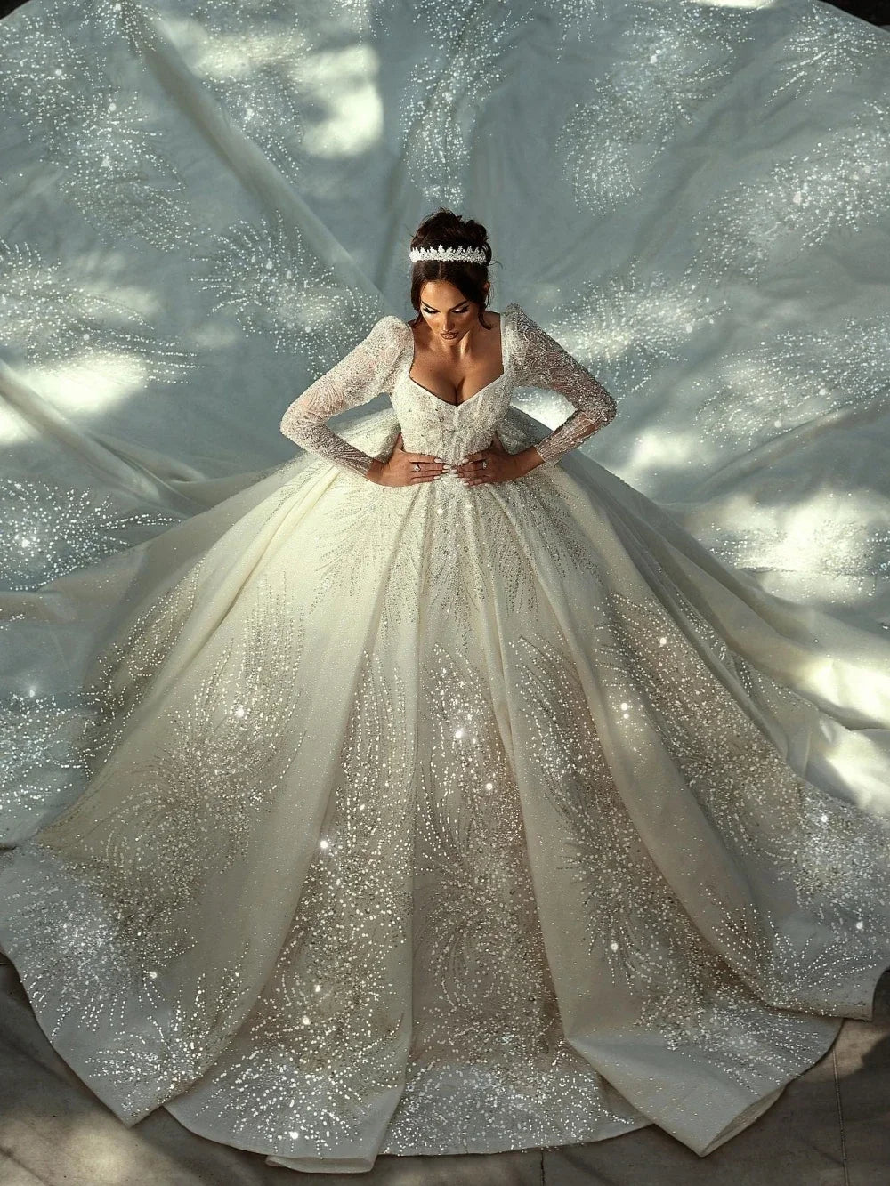 Customized Beaded Long Wedding Dresses 2025 Train Modest Long Sleeve Bridal Gown Charming Princess Dresses For Bride
