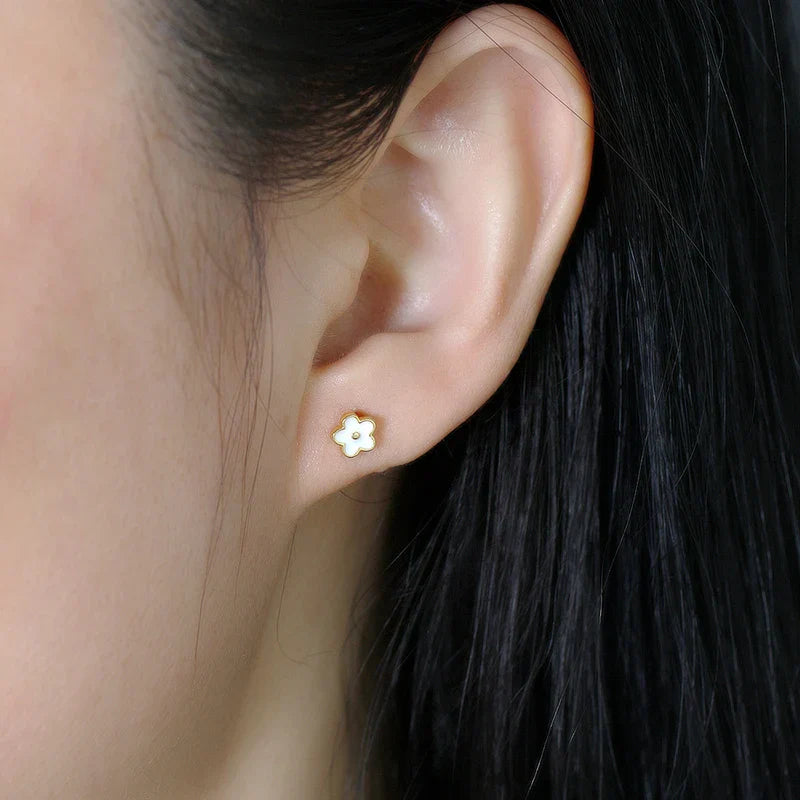 925 Sterling Silver Romantic White Enamel Flower Screw Bead Stud Earrings for Women Fashion Simple Piercing Jewelry Gift