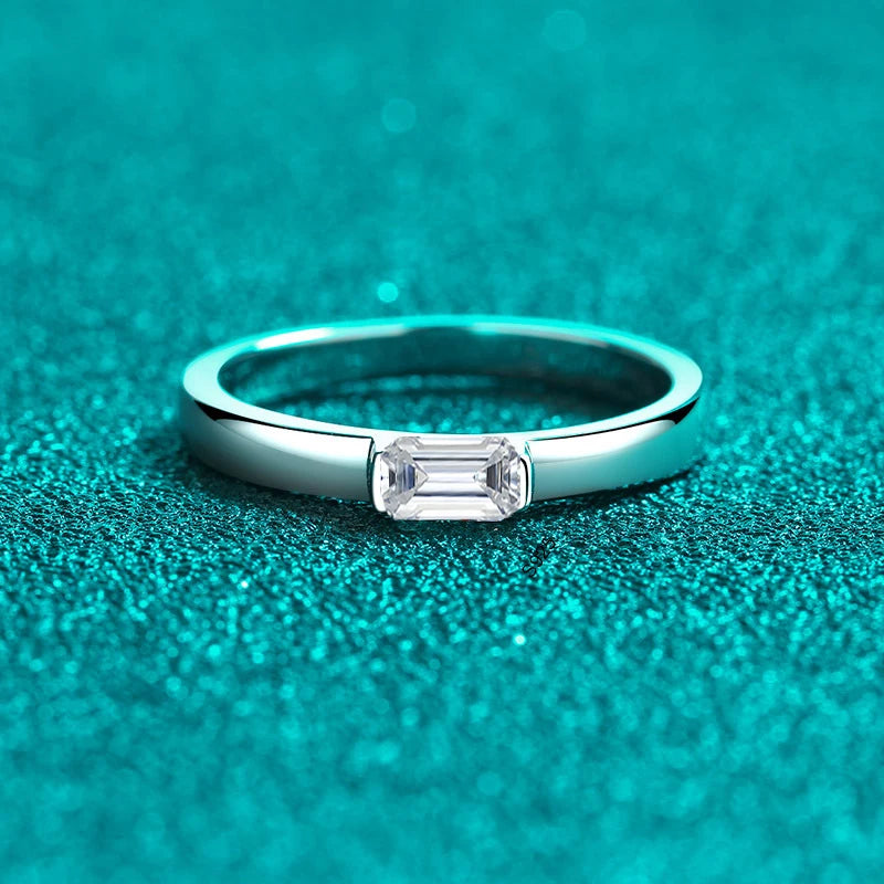 0.5ct 4x6mm Emerald Cut Moissanite Engagement Ring Women Bridal Proposal Rings S925 Sterling Silver Bands Wedding Band