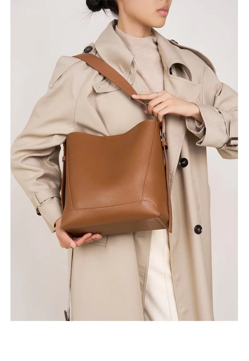 2025 New Fashion Women's Tote Bag High-end Large Capacity Bucket Bag Soft Leather Multifunctional Practical Crossbody Bag Cabas