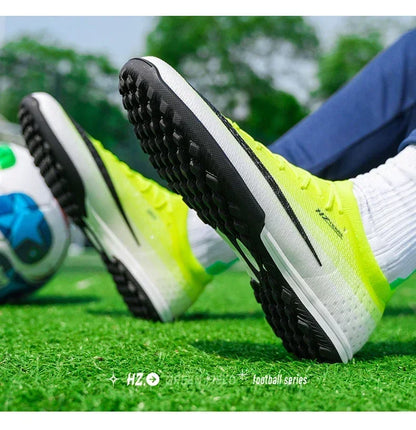 New Men Football Boots Futsal Cleats Unisex Soccer Shoes Hot Sale High-quality Professional Women Ultralight TF/FG Sneakers