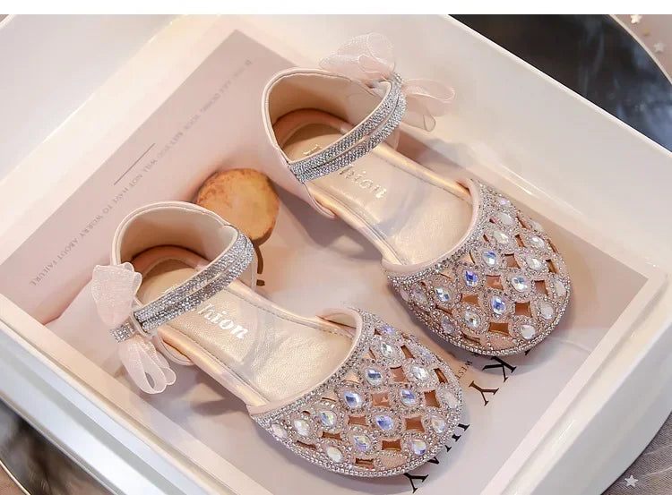 Girls Sandals Shiny Crystal Ins Trendy 2026 Summer New Kids Princess Shoes Mesh Lace Bows Girls Dance Shoes Elegant Hollowed-out