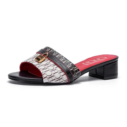 Women's Outdoor Sandals Simple and Comfortable Classic Style Fashion Summer Ladies Slippers Low Heel  Retro Versatile