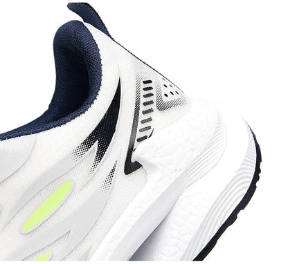 Men's Breathable Sports Shoes Spring New Mesh Casual Fashion Versatile Trendy Men's Shoes Summer Running Shoes Suitable for Outdoor Sports