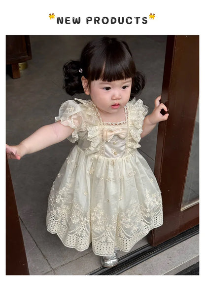 Vestido de princesa Lolita francês para meninas, vestido novo estilo verão para um ano de idade, lindo vestido branco de manga curta para menina fofa