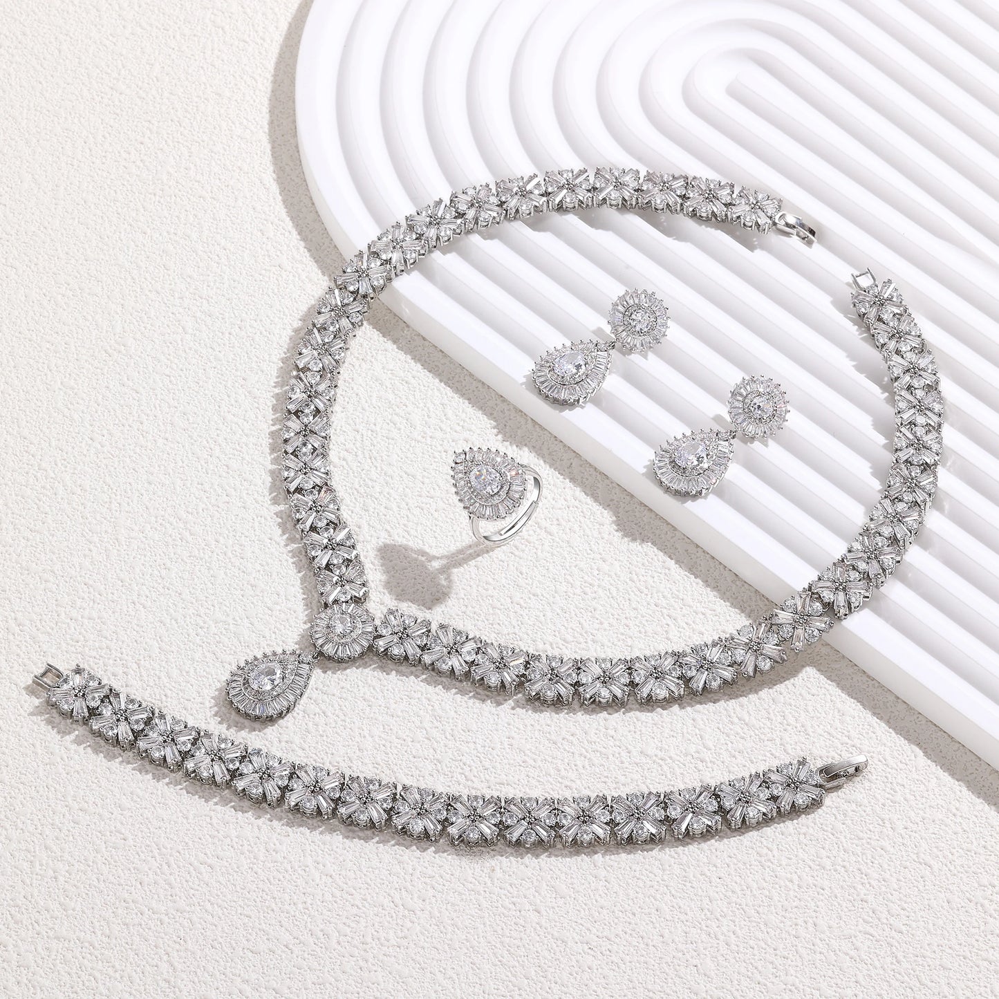 Popular Water Drop Bridal Jewelry Sets For Women Gold Plated CZ Zircon 4pcs Necklace Earring Sets Dubai Wedding Jewelry