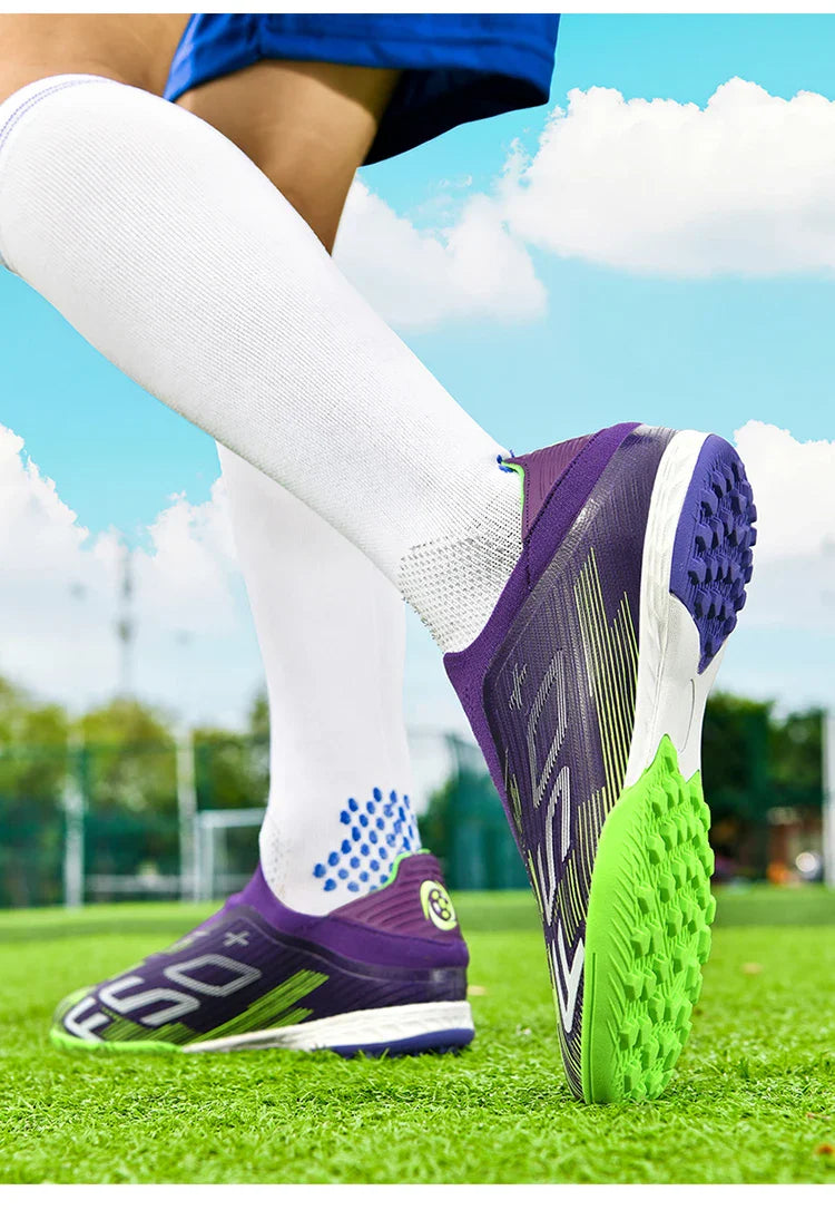 New Men Soccer Shoes Cleats Grass Futsal Comfortable Turf Football Boots Sports Ultralight FG/TF Non Slip Indoor Adult Sneakers