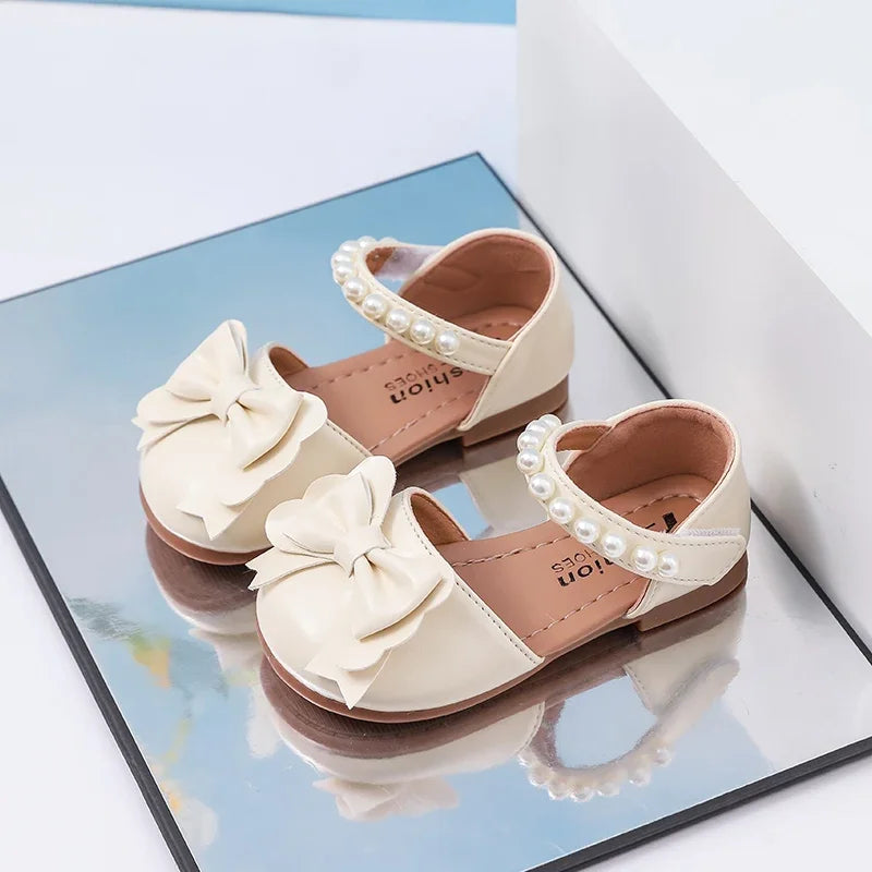 New Children Princess Sandals Sweet Pearl Summer Little Girl Wedding Party Shoes Elegant Fashion Kids Causal Pearl Flat Sandals