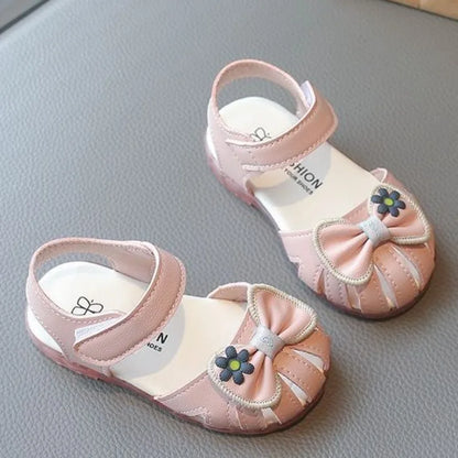 2026 New Girls Baby Soft Sole Princess Sandals Extra Soft Summer Toddler Closed Toe Fashion Walking Shoes
