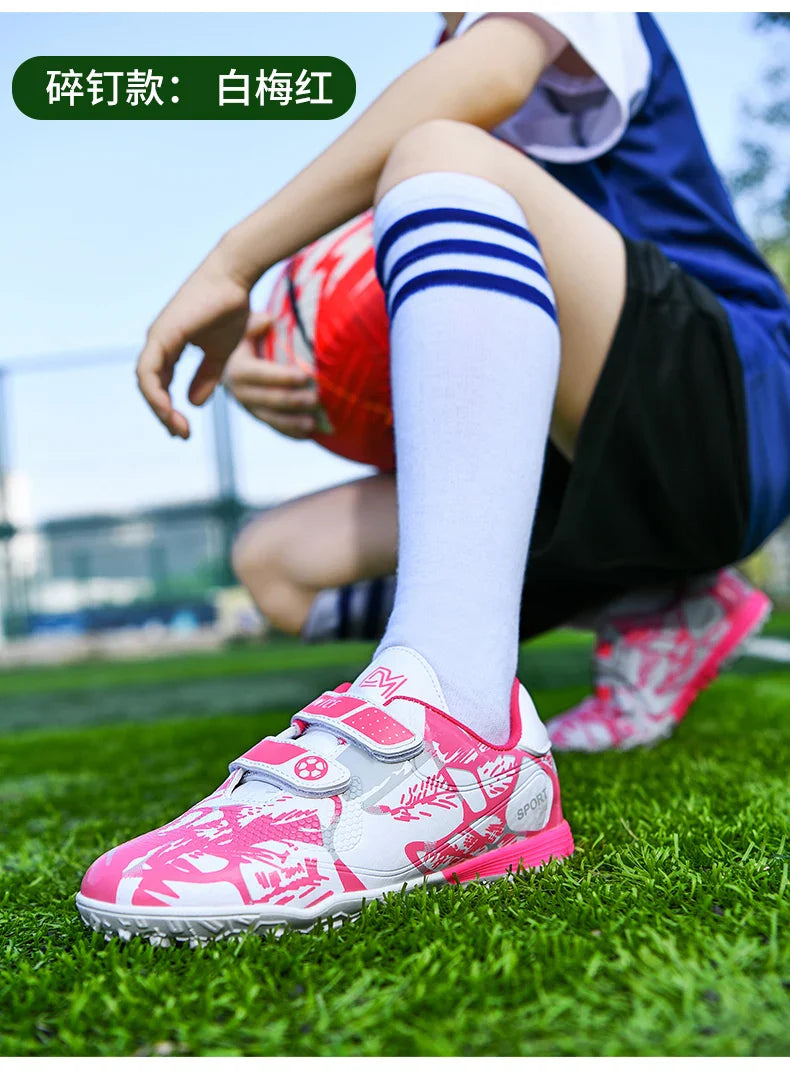 Professional Football Shoes Kids Futsal Sneakers Outdoor Low-cut Soccer Shoes Boys Lightweight Non-slip Children's Sports Shoes