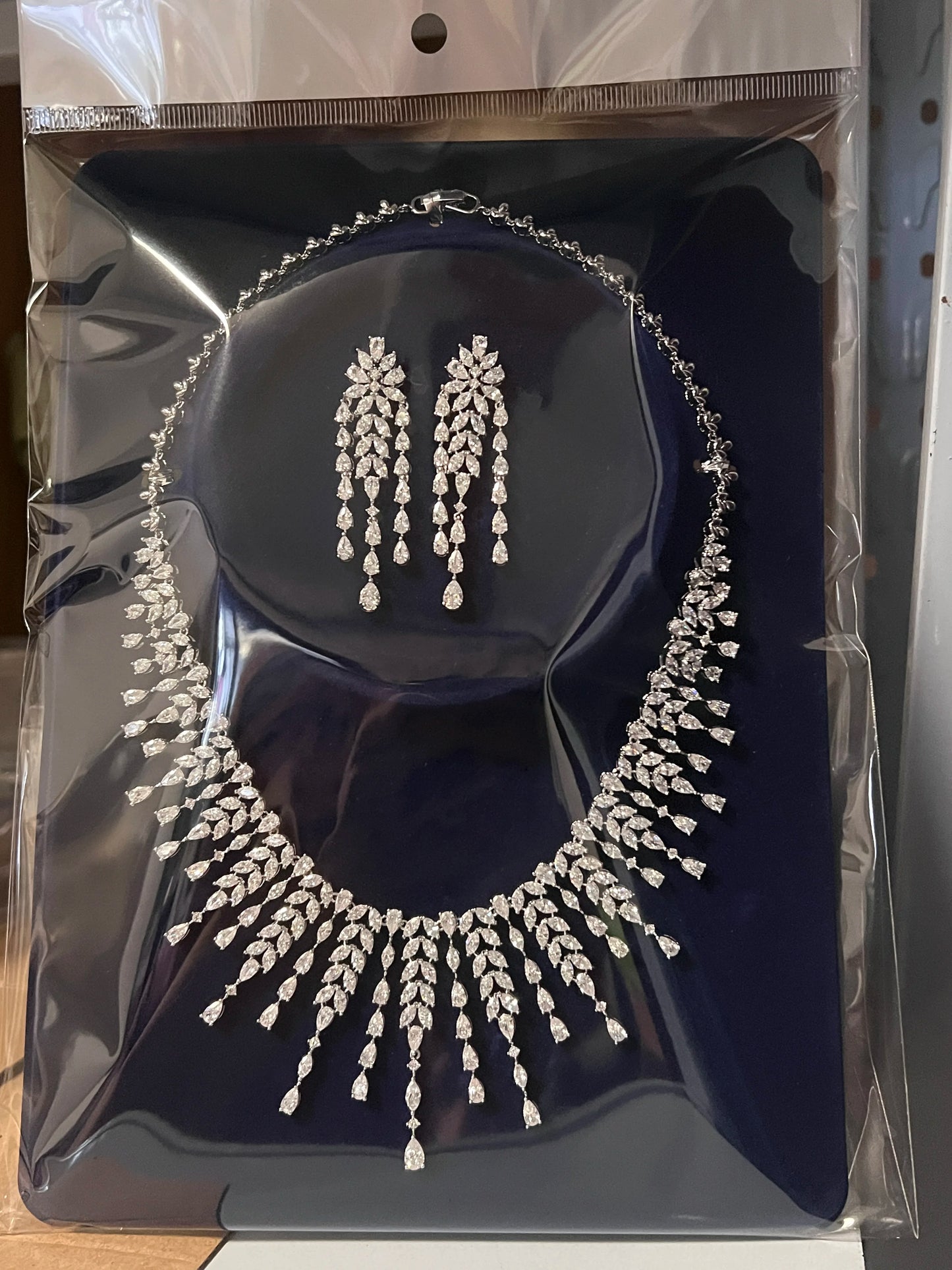 New CZ Design African Bridal Jewelry Set Fashion Leaf Shape Fringe Zircon Necklace 2-piece Set Women's Wedding Party Accessories