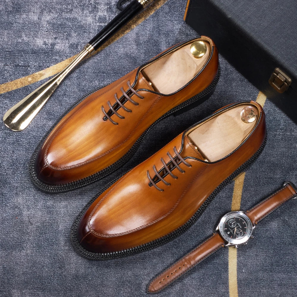 Elegant genuine leather British style toe shoes, men's shoes with carved red soles, business shoes, men's formal wedding dresses