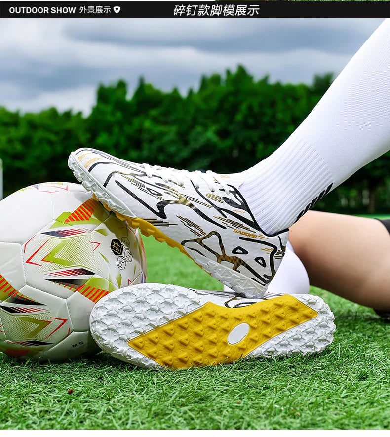 Soccer Shoes Child Football Shoes Outdoor Non-Slip Futsal Shoes Kids Sneakers Boys Low-cut Lightweight Children's Sports Shoes