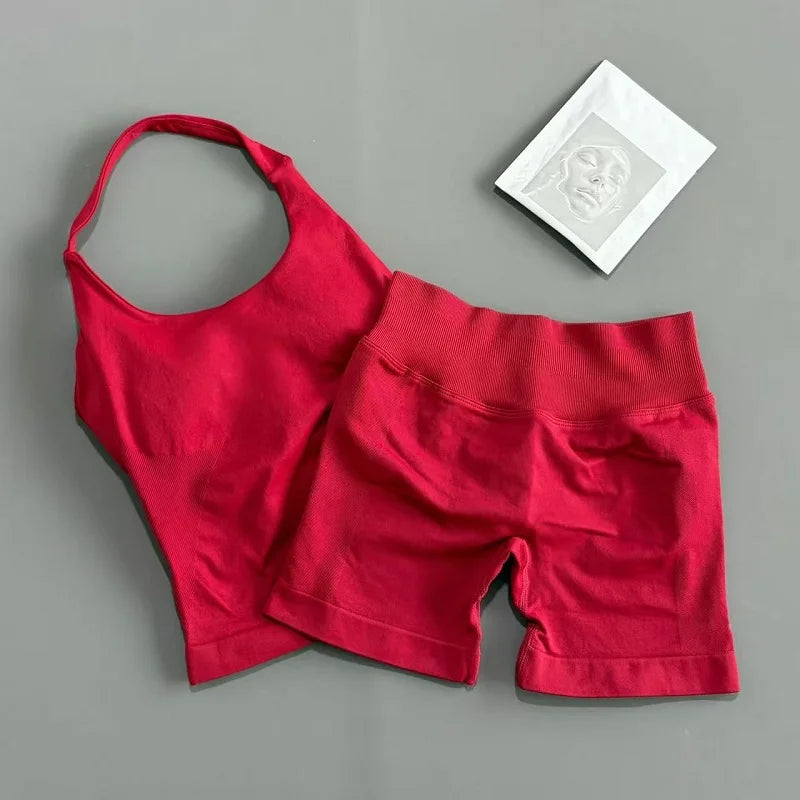 Women Seamless Gym Set 2Pcs Halter Neck Sports Crop Top High Waist Scrunch Butt Shorts Workout Fitness Yoga Tracksuit Sportswear