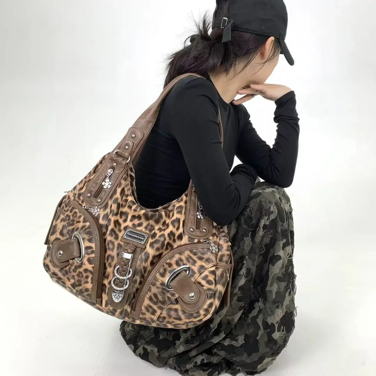 Y2K vintage hot girl personality leopard print shoulder bag with multiple compartments, Maillard crossbody handbag